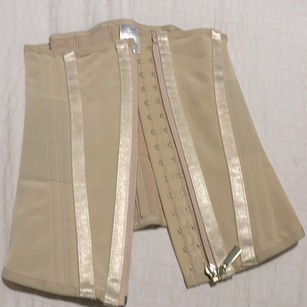 Beige waist trainer. Never used